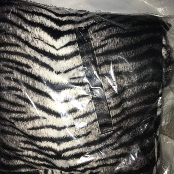 New supreme tiger jacket size m